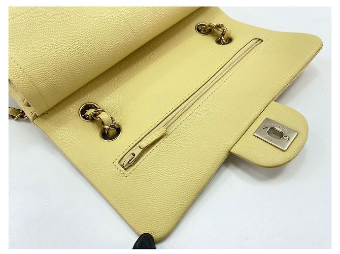 Borsa a spalla Chanel Matelassé Gialla Giallo - vista 12