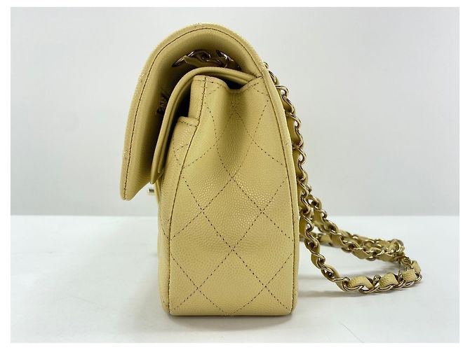 Borsa a spalla Chanel Matelassé Gialla Giallo - vista 3