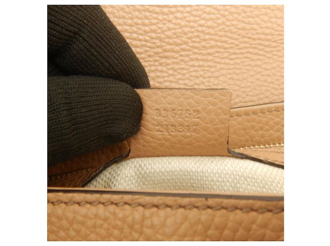 Borsa a tracolla Gucci Soho Interlocking Beige - vista 19