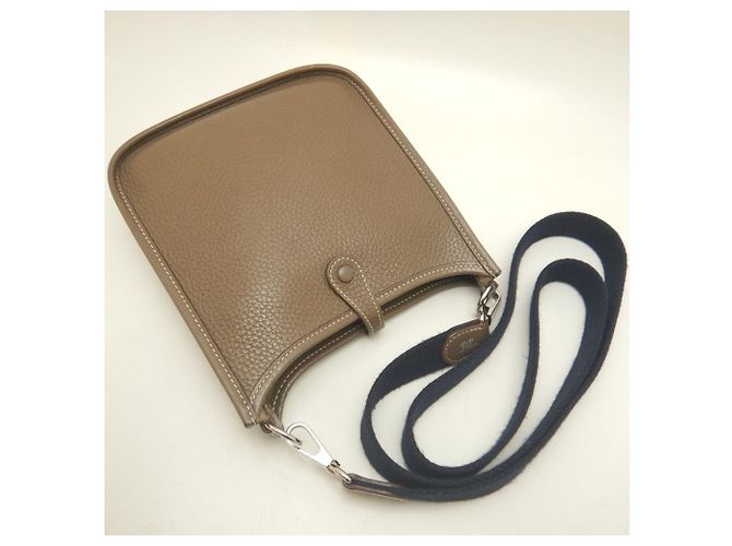 Hermès Borsa a tracolla HERMES Evelyne TPM Taupe - vista 3