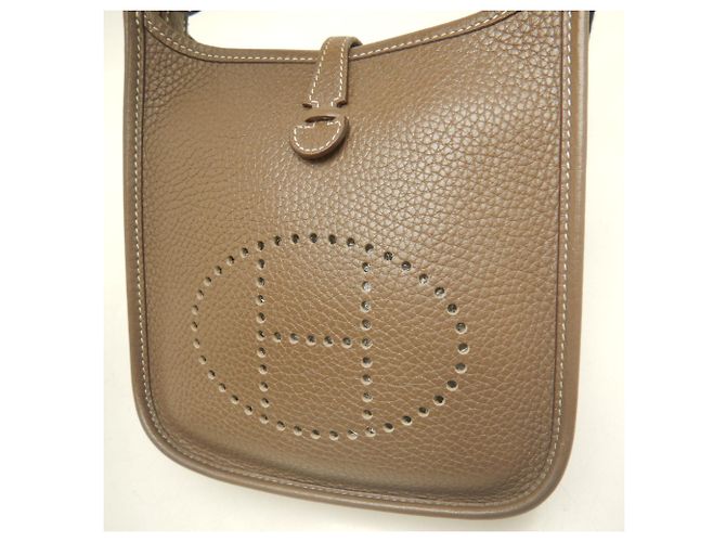 Hermès Borsa a tracolla HERMES Evelyne TPM Taupe - vista 6