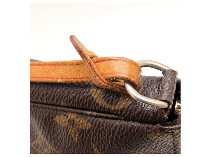 Bolsa Louis Vuitton Monogram Pochette Accessoires Marrom Monograma - vista 14