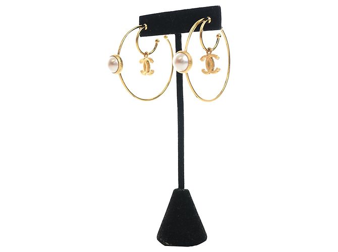 Orecchini a cerchio doppio Chanel Gold CC placcati oro con perle Bianco - vista 4