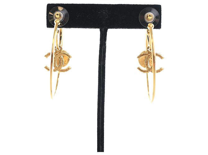 Orecchini a cerchio doppio Chanel Gold CC placcati oro con perle Bianco - vista 6
