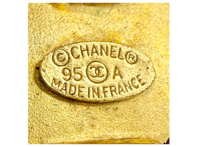 Orecchini a clip Chanel Gold CC placcati in oro e smalto D'oro - vista 5