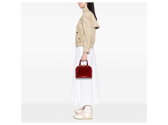 Louis Vuitton Red Monogram Vernis Alma BB Rouge - vue 6