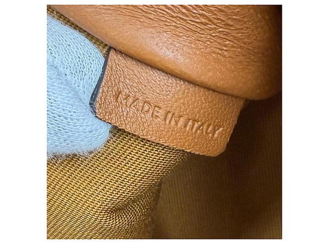 Céline Celine Triomphe Clutch mit Kette aus beschichtetem Canvas in Weiß - Ansicht 6