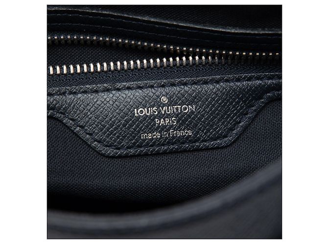 Louis Vuitton Black Taiga Roman MM Nero - vista 5