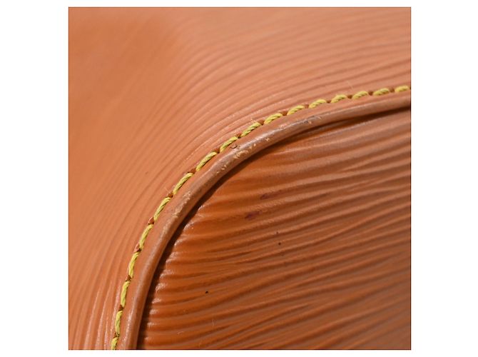 Noe Borsa a tracolla Louis Vuitton Petit Noé Marrone - vista 13
