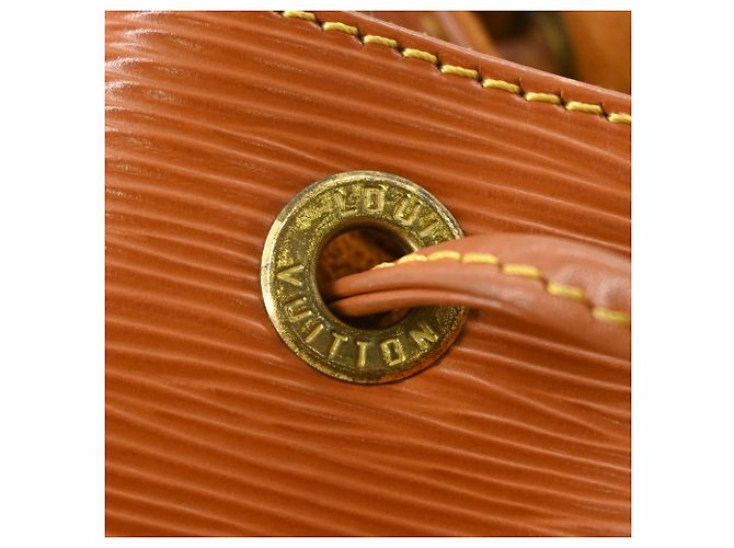 Noe Borsa a tracolla Louis Vuitton Petit Noé Marrone - vista 14