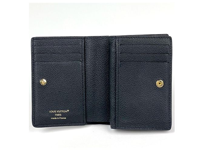 Louis Vuitton Portefeuille Claire Bi-fold Wallet in Monogram Empreinte Nero - vista 5