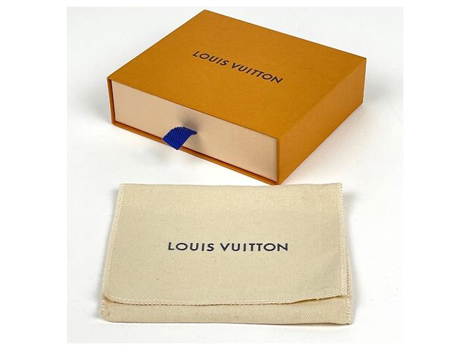 Louis Vuitton Portefeuille Claire Bi-fold Wallet in Monogram Empreinte Nero - vista 6