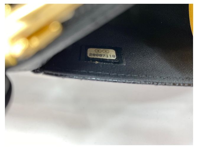 Borsa a tracolla Chanel Matelassé Nero - vista 13
