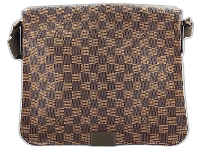 Borsa a tracolla Louis Vuitton District Marrone - vista 2