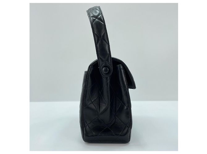 Borsa Chanel Mini Matelassé in Nero - vista 6