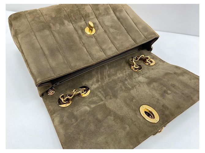 Borsa a tracolla Chanel Mademoiselle in verde - vista 9
