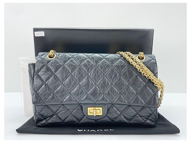 Borsa a tracolla Chanel Matelassé in nero - vista 13