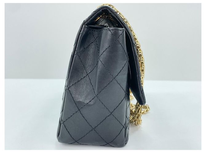 Borsa a tracolla Chanel Matelassé in nero - vista 3