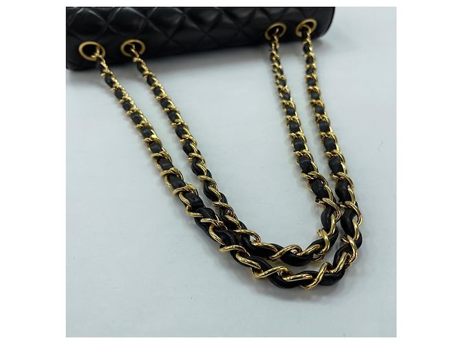 Borsa a tracolla Chanel Matelassé 25 Nero - vista 10