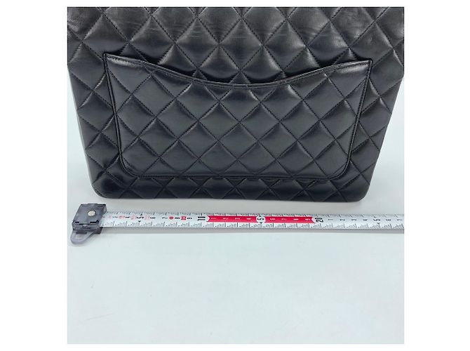 Borsa a tracolla Chanel Matelassé 25 Nero - vista 4