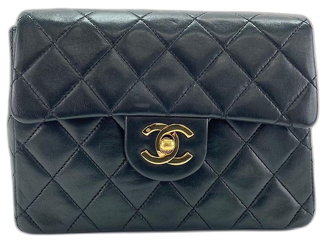 Timeless Borsa a tracolla Chanel Mini Matelassé in Nero - vista 2