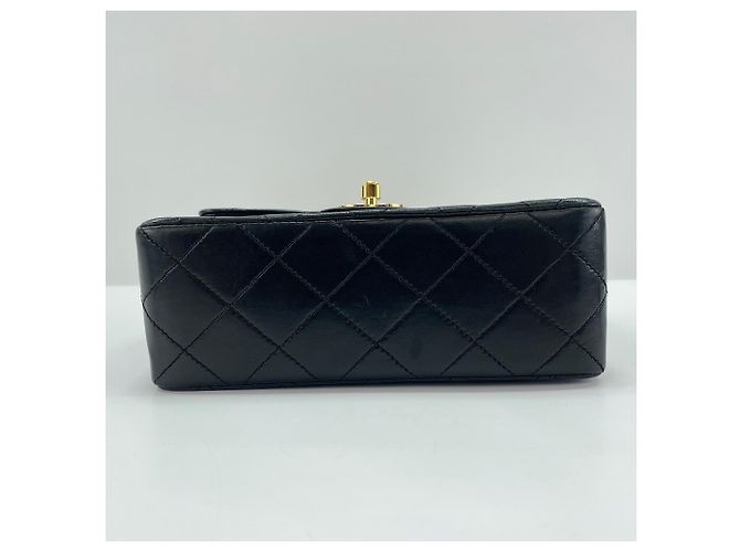Timeless Borsa a tracolla Chanel Mini Matelassé in Nero - vista 7