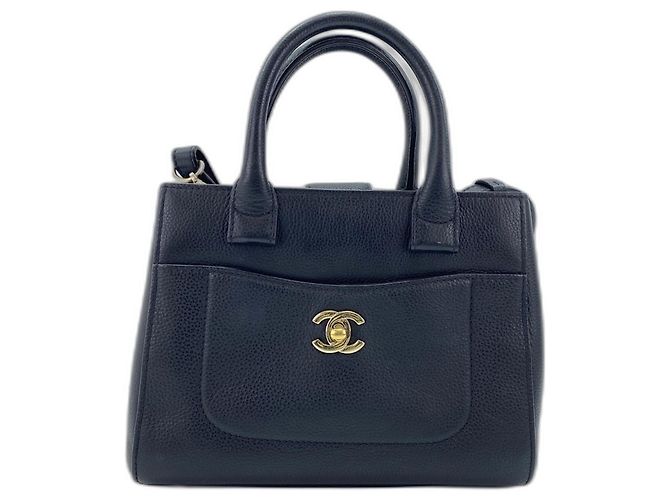 Borsa Chanel Neo Executive in Black Nero - vista 2