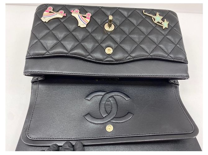 Borsa a tracolla Chanel Matelassé Classic Flap Nero - vista 12