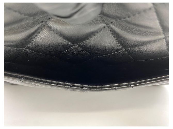 Borsa a tracolla Chanel Matelassé Classic Flap Nero - vista 16