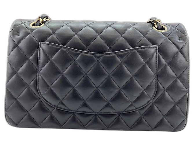 Borsa a tracolla Chanel Matelassé Classic Flap Nero - vista 2