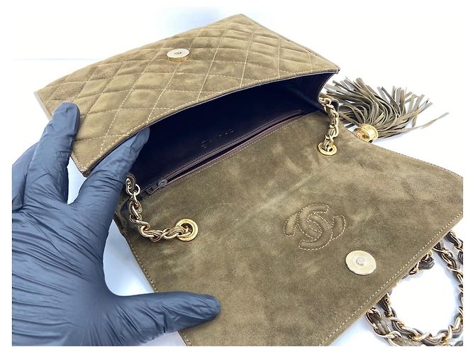 Timeless Borsa a tracolla Chanel Matelassé in Verde - vista 11