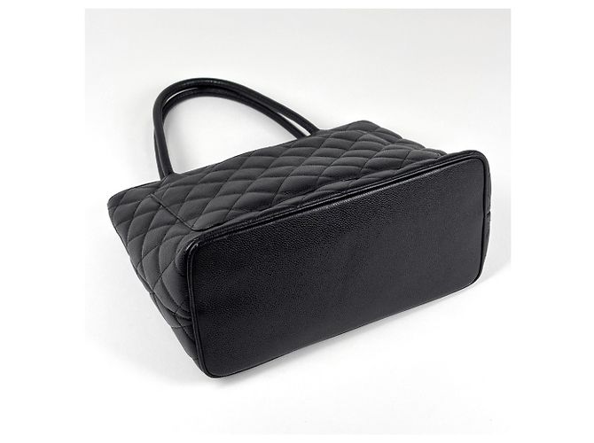 Borsa Tote Chanel Reissue in Nero - vista 2
