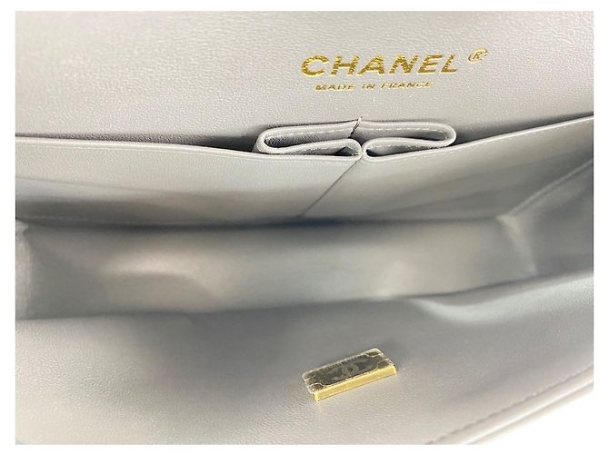 Borsa a tracolla Chanel Matelassé in grigio Marrone - vista 10