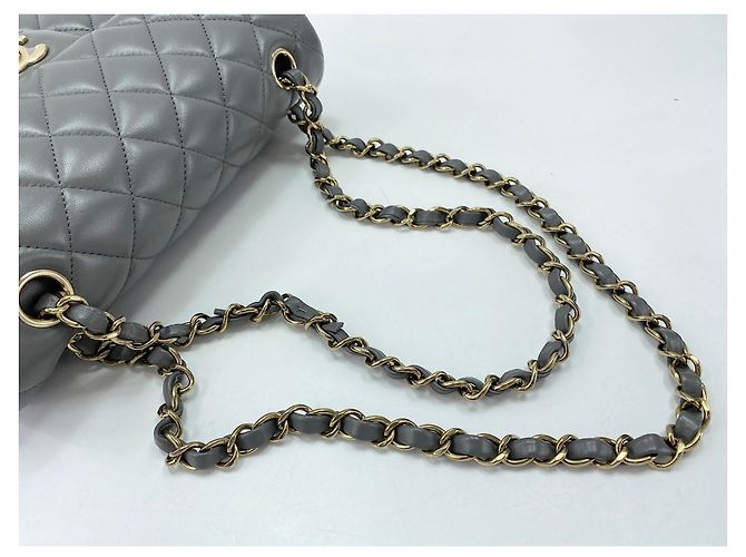 Borsa a tracolla Chanel Matelassé in grigio Marrone - vista 8