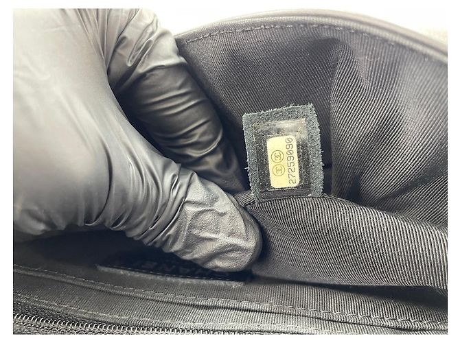 Chanel Matelassé Schultertasche Schwarz - Ansicht 9