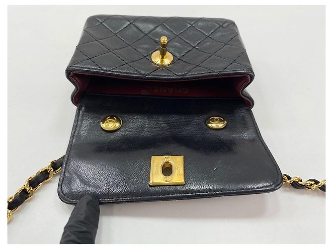 Borsa a tracolla Chanel Mini Matelassé Nero - vista 13