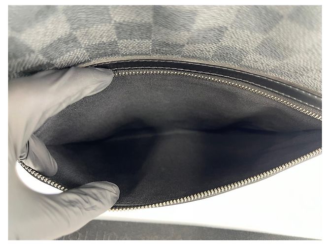 Louis Vuitton Daniel Schultertasche Schwarz - Ansicht 16