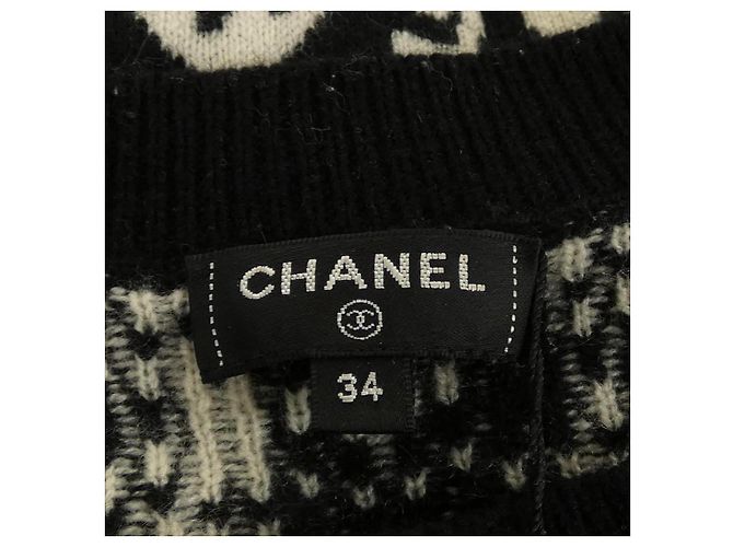 Chanel P62184K47603 19B
Strickware aus 100% Kaschmir Schwarz - Ansicht 5