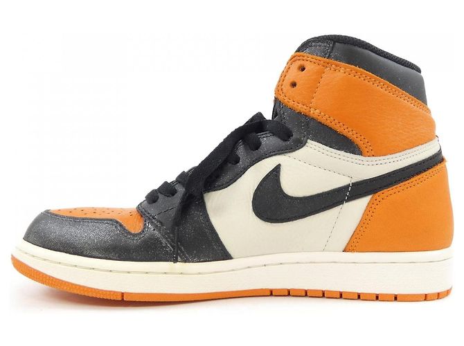 Autre Marque Sneakers Nike Air Jordan 1 Nero Beige Arancione - vista 2