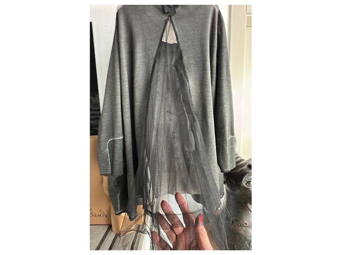 Munthe Plus Simonsen Sudadera gris PLU con detalle de tul - vista 10