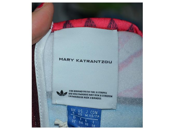 Camiseta Adidas x Mary Katrantzou Rosa Blanco Roja Azul Verde - vista 5