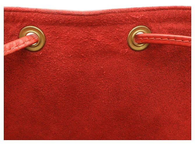 Noe Bolso de hombro Louis Vuitton Epi Petit Noé Roja - vista 9