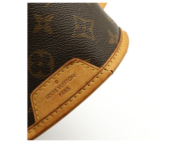 Borsa a tracolla Louis Vuitton Monogram Menilmontant PM M40474 Marrone Monogramma - vista 5