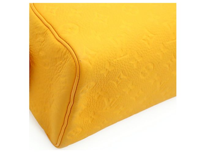 Necessaire Louis Vuitton Monogram Taurillon D'oro Giallo - vista 4