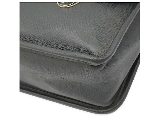 Borsa a tracolla Louis Vuitton Taiga Alexei Grigio - vista 4