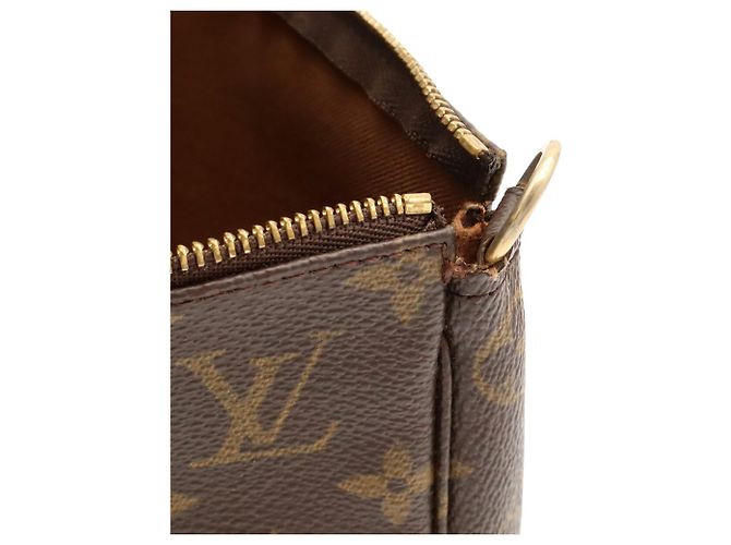 Louis Vuitton Monogram Pochette Accessoires Handbag Pouch Marrone - vista 7