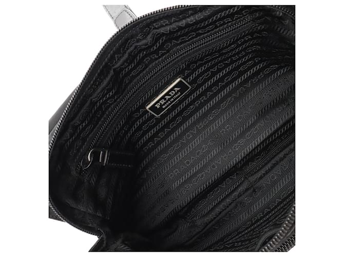 Prada Triangle Shoulder Bag Pouch Schwarz - Ansicht 10