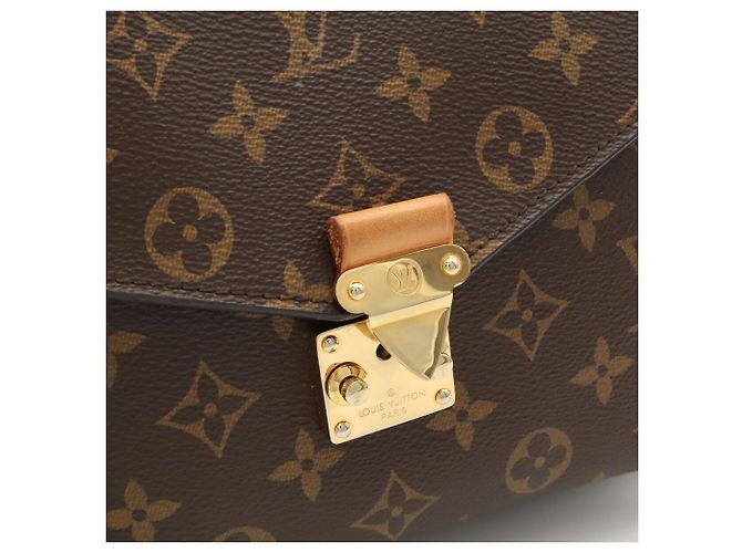 Borsa Louis Vuitton Monogram Pochette Metis Marrone - vista 7