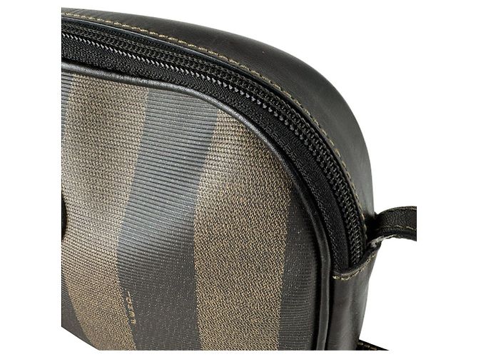 Fendi Schultertasche aus beschichtetem Canvas Pecan Braun Schwarz - view 6
