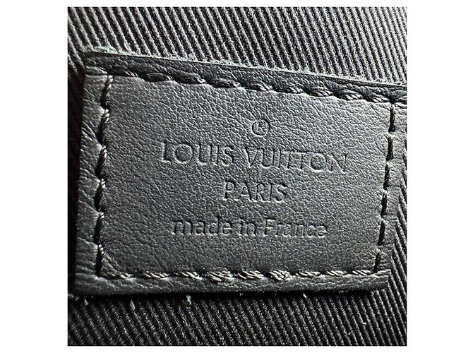 Borsa a tracolla in pelle Louis Vuitton Nero - vista 12